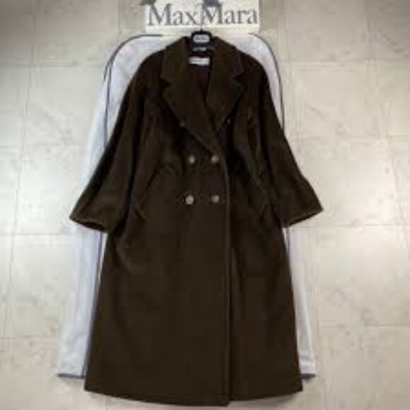 90s Max Mara • Iconic Full Length Double-Breasted Wool Trench • Italy - Picture 3 of 16